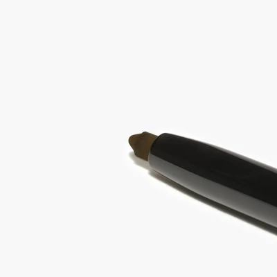 Infinity • Vízálló szemkontúr ceruza (02 BROWN)